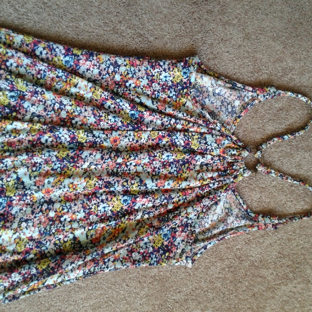 Tank top - Picture 2 of 3